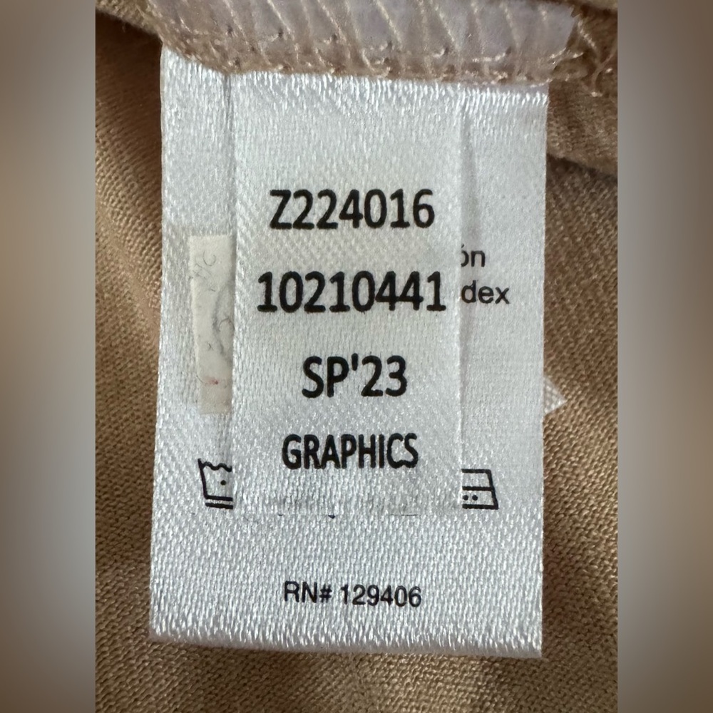 VENUS NWOT Creamy Tan Color V- Neck Sleeveless Pleated Babydoll Swing Style Top - Picture 11 of 11